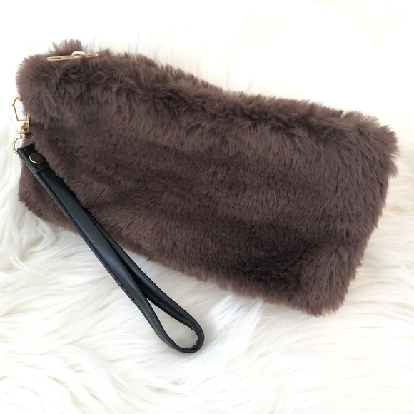 Handbags - Faux Fur Brown Clutch Purse Fall Winter Wristlet
